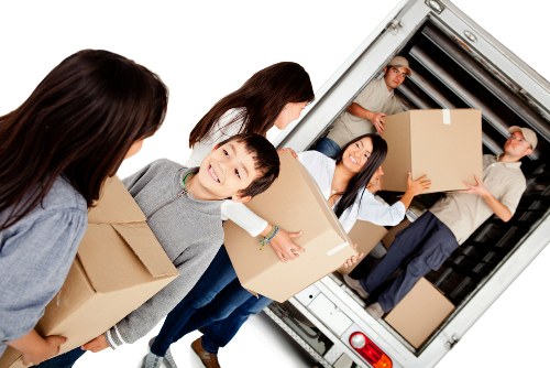 Customer raising a storage complaint in a calm and structured process